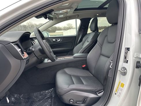 Certified 2025 Volvo V60 B5 Cross Country Plus image 18