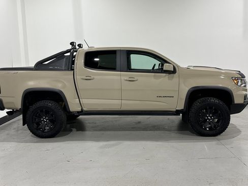 Used 2022 Chevrolet Colorado ZR2 w/ ZR2 Dusk Special Edition image 21
