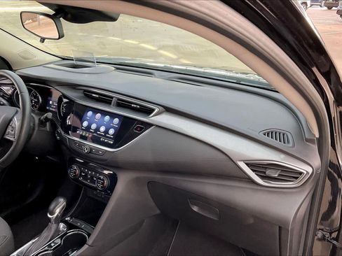 Certified 2022 Buick Encore GX Select w/ Advanced Technology Package image 17