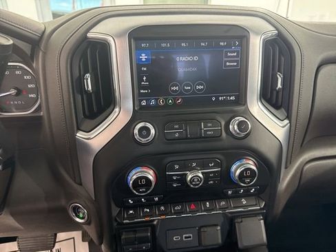 Used 2019 GMC Sierra 1500 SLT w/ SLT Premium Plus Package AWD/4WD image 22