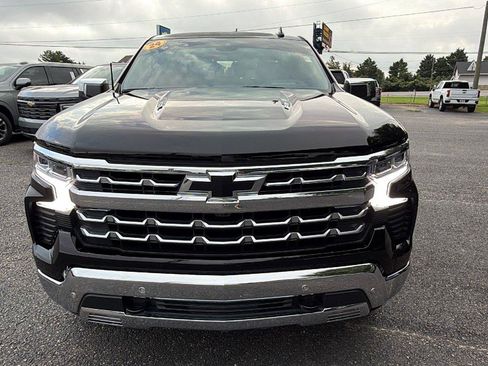 Used 2024 Chevrolet Silverado 1500 LTZ w/ LTZ Premium Package AWD/4WD image 2