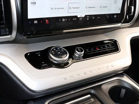 New 2025 Ford Expedition Max Active image 25