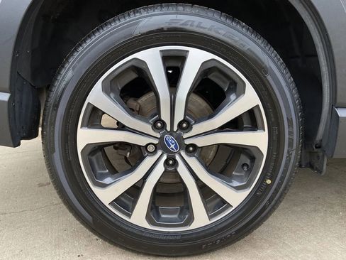 Used 2021 Subaru Forester Limited image 9