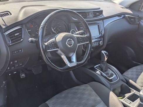 Used 2021 Nissan Rogue Sport SV image 10