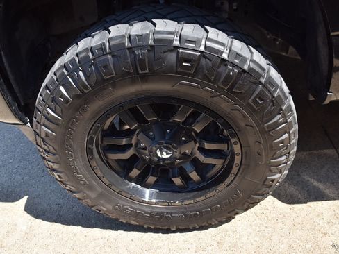 Used 2023 Ford F150 Lariat w/ Equipment Group 502A High image 10