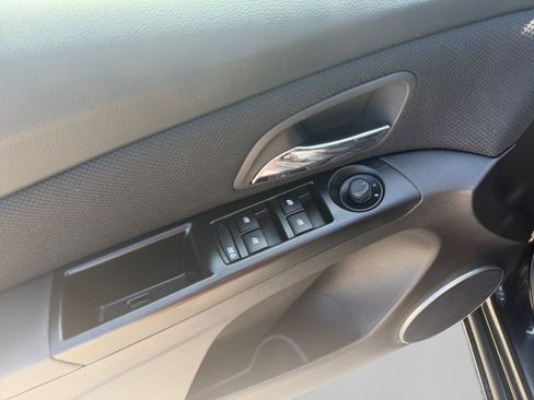 Used 2011 Chevrolet Cruze LTZ FWD image 20