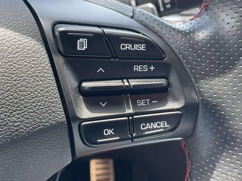 Used 2018 Hyundai Elantra Sport FWD image 23