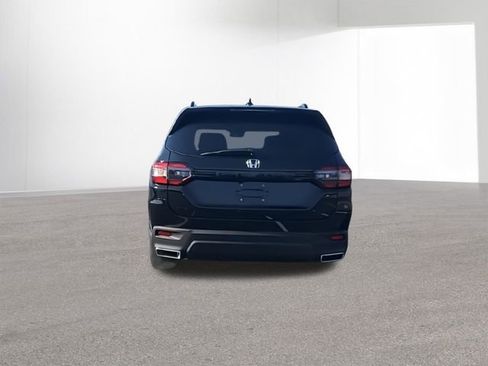 New 2025 Honda Pilot Sport image 8