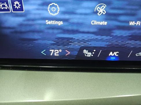 Used 2026 Chevrolet Traverse LT w/ Driver Confidence Package FWD image 10