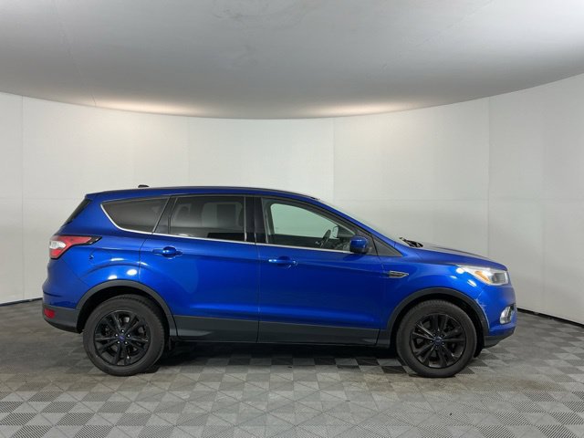 Used 2017 Ford Escape SE FWD image 4