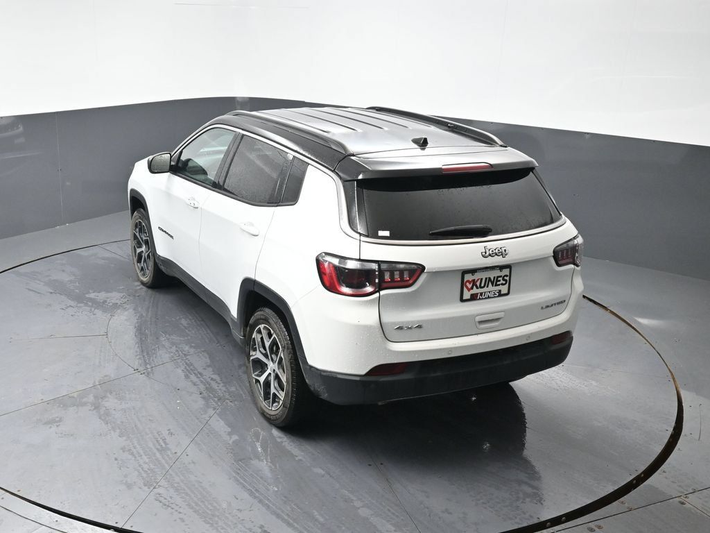 Used 2024 Jeep Compass Limited AWD/4WD image 21