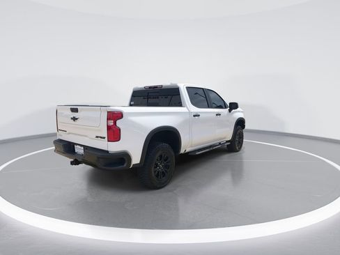 Used 2024 Chevrolet Silverado 1500 ZR2 w/ Dark Appearance Package image 8