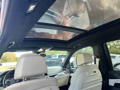 Used 2019 BMW X7 xDrive50i w/ Dynamic Handling Package image 42