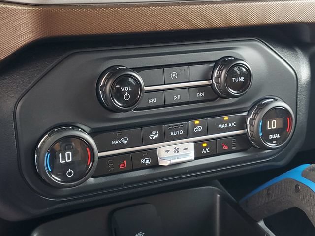 Used 2023 Ford Bronco Outer Banks AWD/4WD image 19