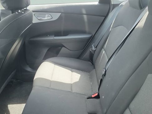 Used 2023 Kia Forte LXS FWD image 7