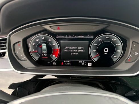 Used 2025 Audi S8 image 22