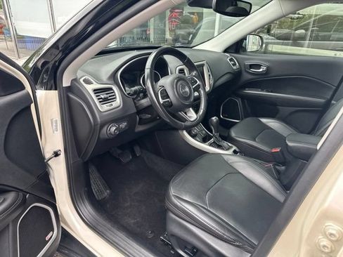 Used 2019 Jeep Compass High Altitude AWD/4WD image 13