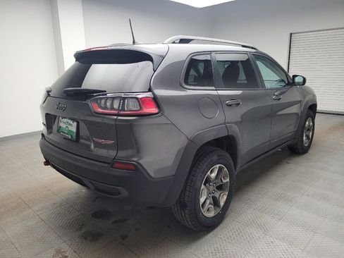 Used 2019 Jeep Cherokee Trailhawk image 10
