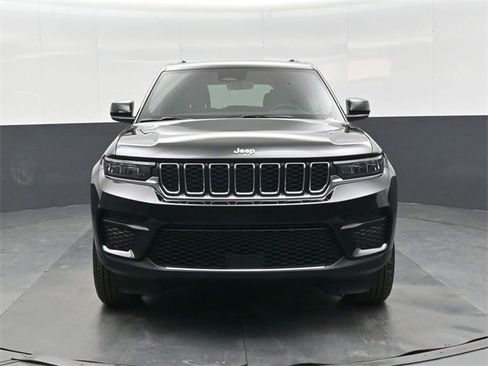 New 2025 Jeep Grand Cherokee Laredo X image 9