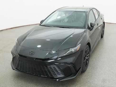 New 2026 Toyota Camry SE FWD image 3