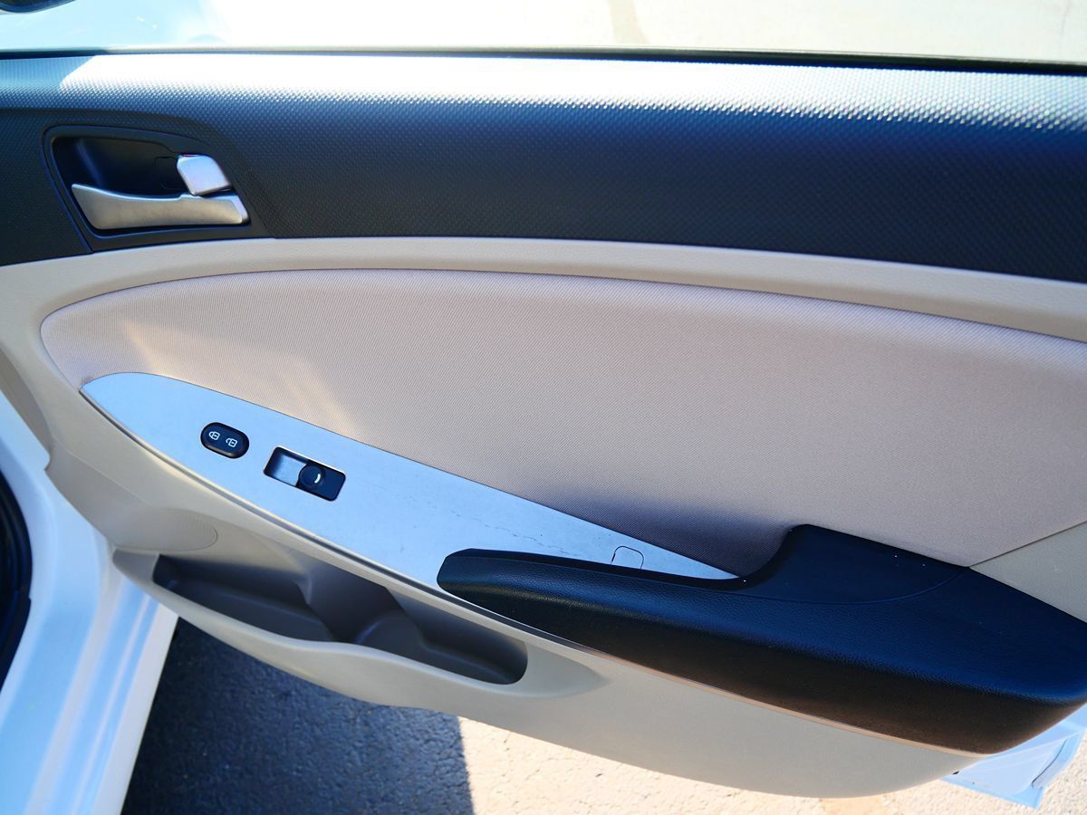 Used 2017 Hyundai Accent SE FWD image 16
