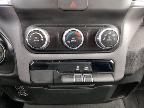 Used 2022 RAM 1500 Big Horn AWD/4WD image 5