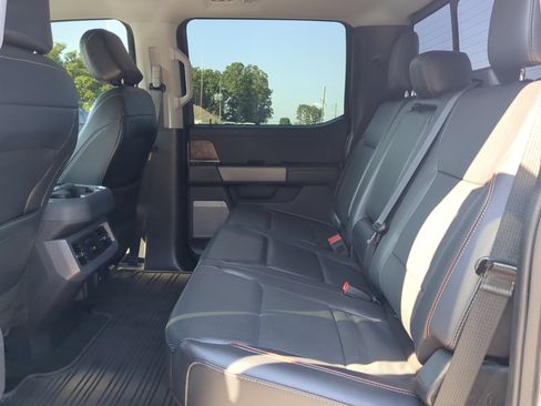 Certified 2024 Ford F250 Lariat w/ Lariat Ultimate Package AWD/4WD image 12