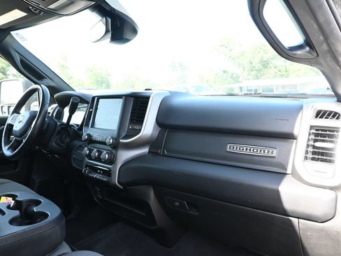 Used 2024 RAM 2500 Big Horn AWD/4WD image 27