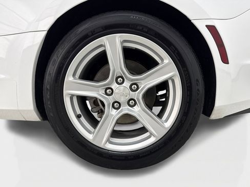 Used 2020 Chevrolet Camaro LT RWD image 45