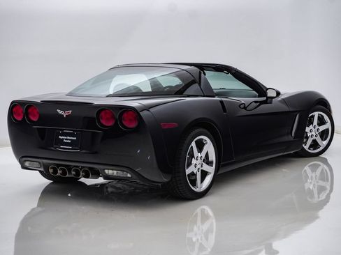 Used 2007 Chevrolet Corvette Coupe w/ Preferred Equipment Group RWD image 13