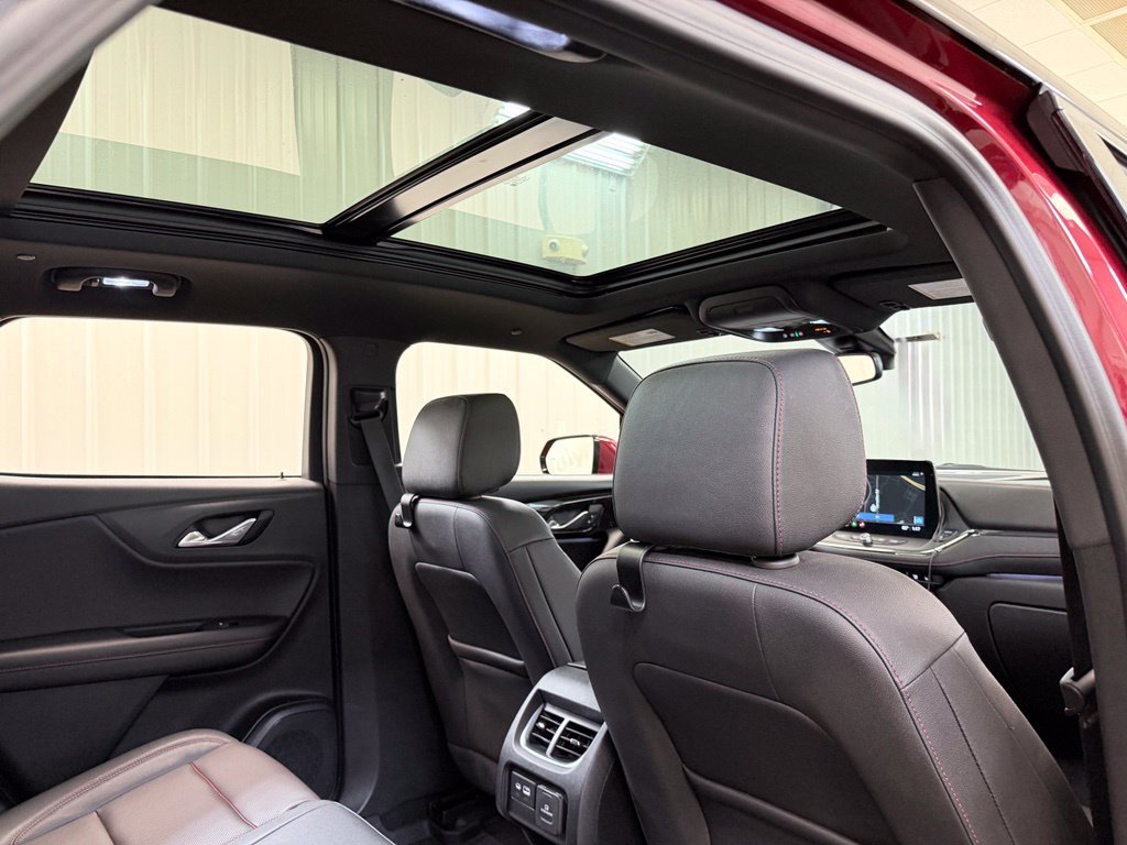 Used 2023 Chevrolet Blazer RS AWD/4WD image 33