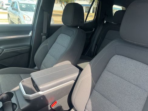 Used 2025 GMC Terrain Elevation image 8