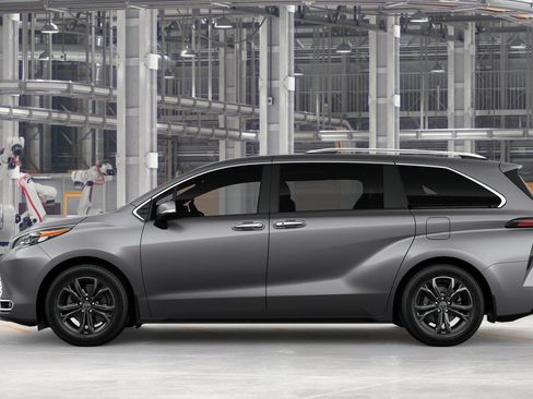 New 2026 Toyota Sienna Platinum AWD/4WD image 4