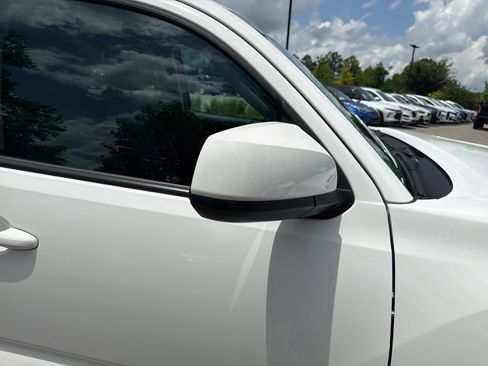 Used 2023 Toyota Tacoma SR AWD/4WD image 49