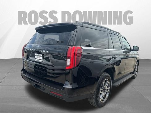 Used 2025 Ford Expedition Active AWD/4WD image 4