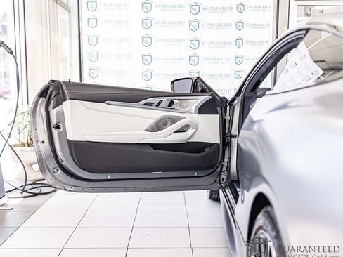Used 2024 BMW M8 Competition AWD/4WD image 32
