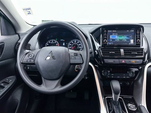 New 2025 Mitsubishi Eclipse Cross ES image 3