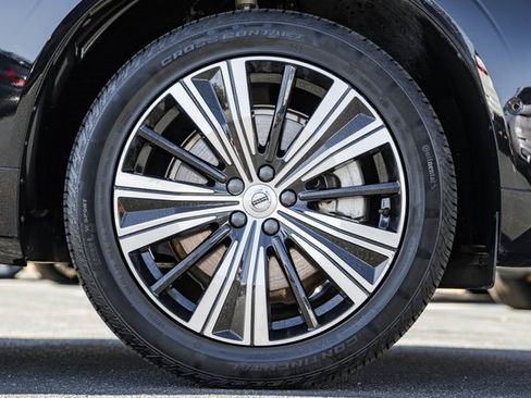 Certified 2022 Volvo XC60 B6 Inscription w/ Advanced Package image 16