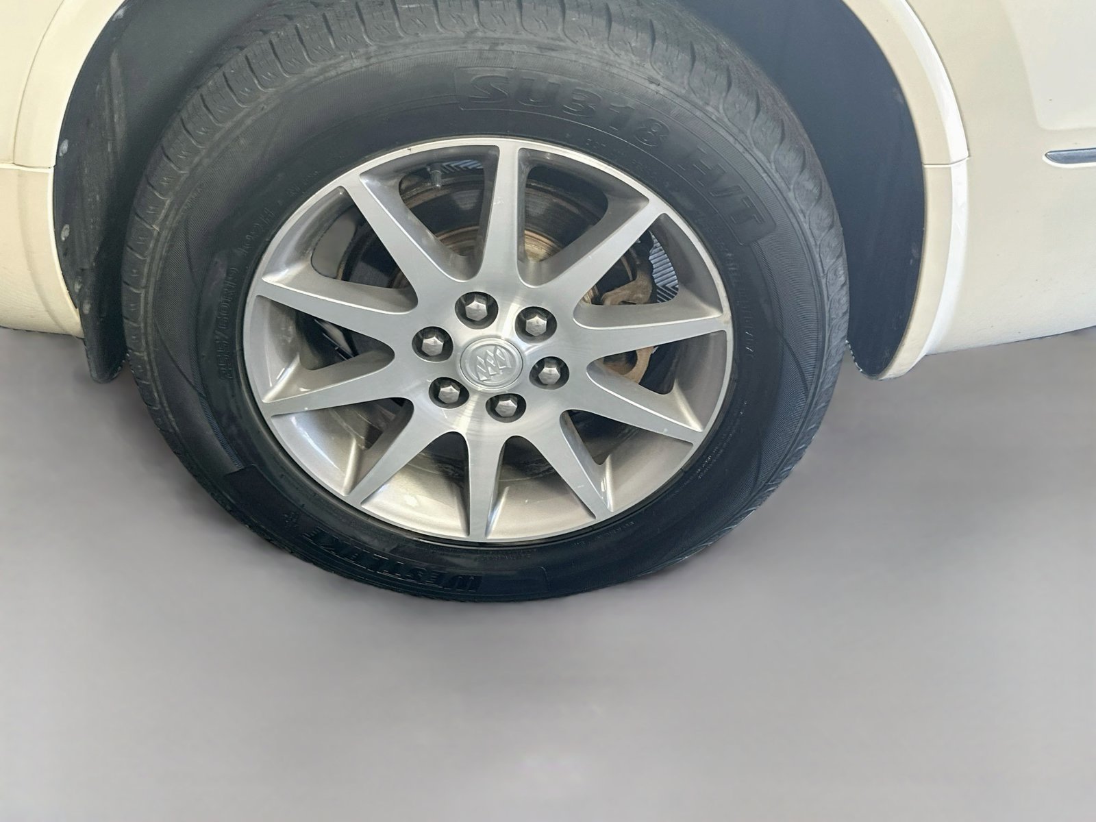 Used 2014 Buick Enclave Leather FWD image 33