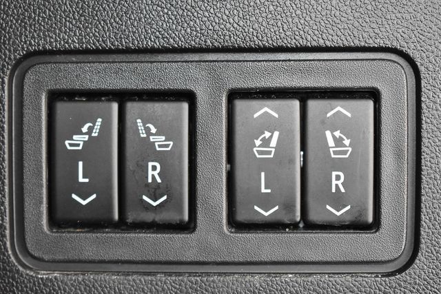 Used 2024 Cadillac XT6 Premium Luxury AWD/4WD image 16