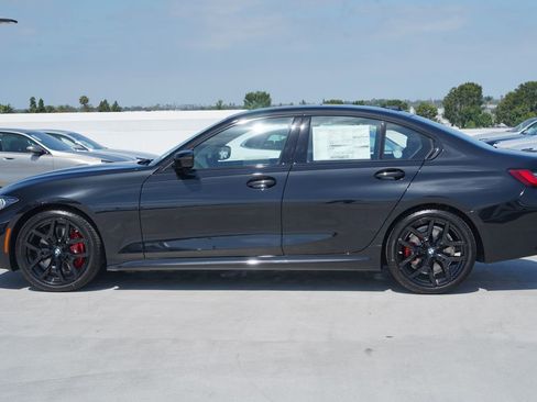 New 2026 BMW 330i Sedan w/ M Sport Package RWD image 4