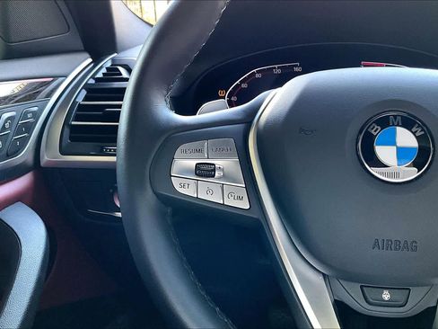 Used 2025 BMW X4 xDrive30i image 24