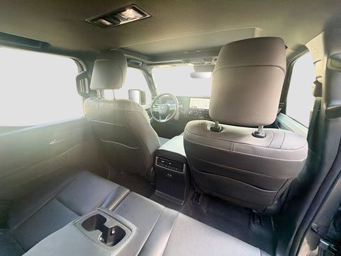 Used 2024 Lexus GX 550 w/ Cold Area Package AWD/4WD image 30