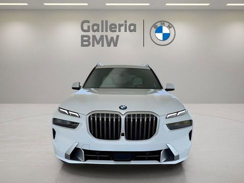 Used 2026 BMW X7 xDrive40i image 5