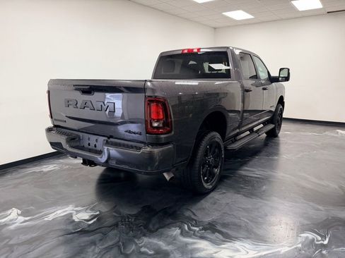 Used 2025 RAM 2500 Big Horn AWD/4WD image 21