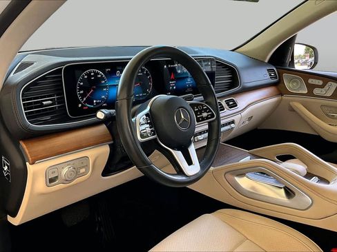 Used 2021 Mercedes-Benz GLS 450 4MATIC image 16