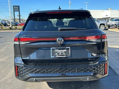 New 2026 Volkswagen Tiguan SE R-Line