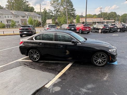 Used 2019 BMW 330i Sedan w/ Convenience Package RWD image 4