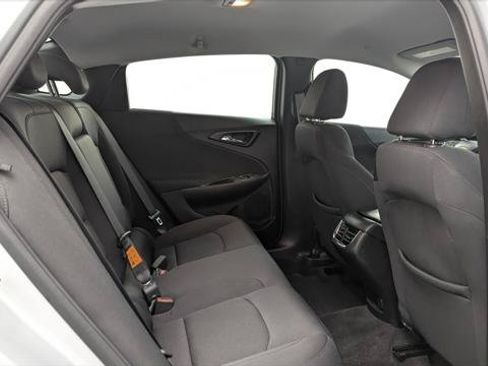 Used 2022 Chevrolet Malibu LT FWD image 18