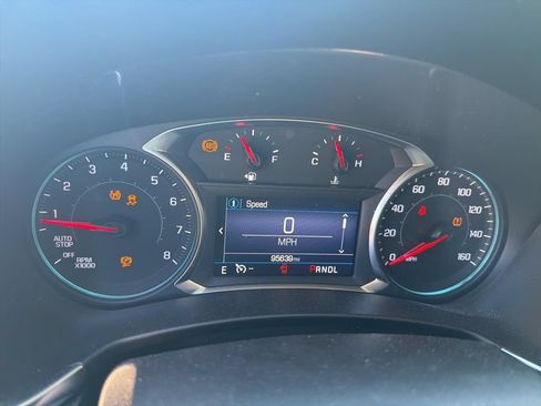 Used 2019 Chevrolet Equinox LT FWD image 6